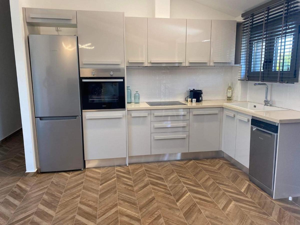 Marble Luxury Suites Καρτερός Εξωτερικό φωτογραφία