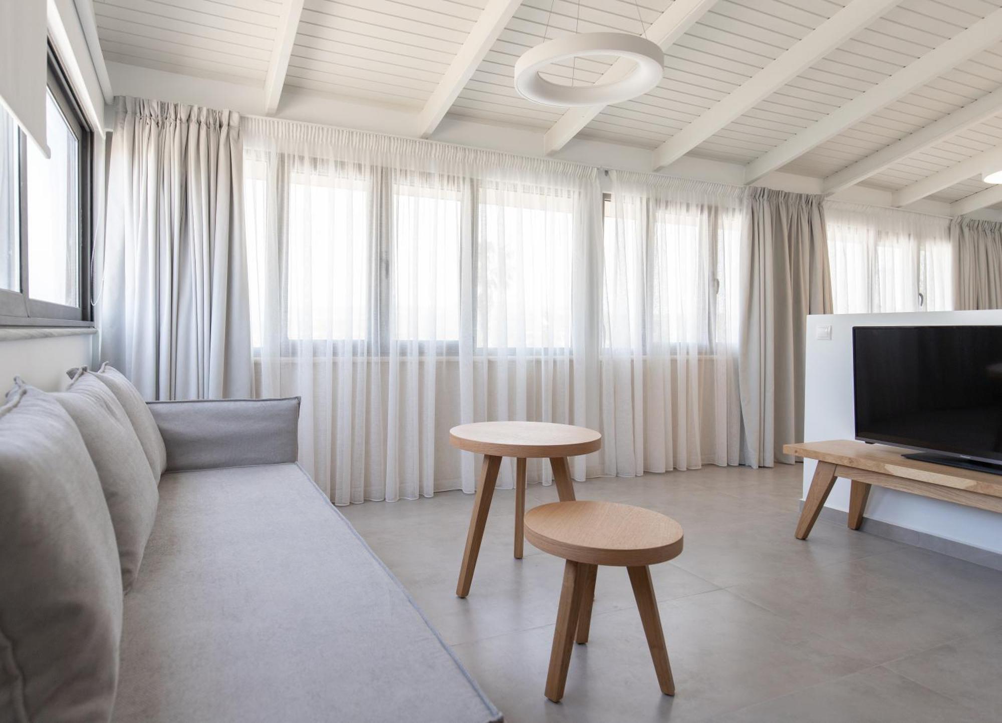 Marble Luxury Suites Καρτερός Εξωτερικό φωτογραφία